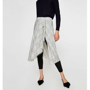 Zara NWOT Skirt w/ Leggings